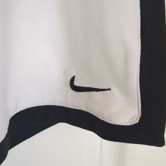 Nike white Tennis Golf skort with attached shirts size MED - Picture 3 of 6